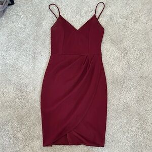 LULUS - VNeck Short Tulip Dress - Maroon - S